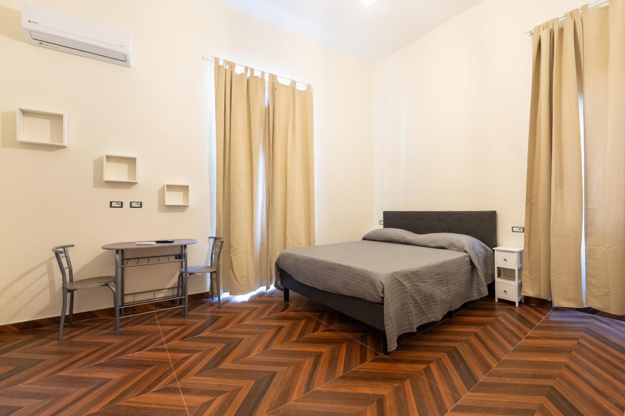 Keullaudianapoli Villa Bagian luar foto